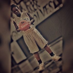 Meet your Posher, Adiamond